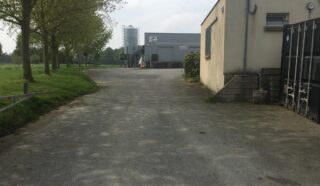  BATIMENTS D'ACTIVITES 220 ET 630 M² LAMBALLE