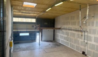  LOCAUX D'ACTIVITES 450 m² CONCARNEAU