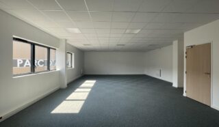  CELLULE ACTIVITES 270 m² CARQUEFOU