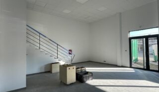  LOCAL PROFESSIONNEL 322 m² CARQUEFOU