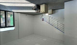  LOCAUX 594 m² NANTES NORD EST