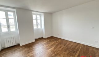 Maison 4 pièce(s)