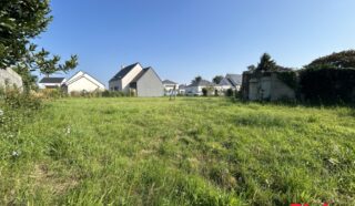 Terrain 746m²