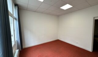  BUREAUX VITRINE 90 m² RENNES