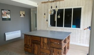  BUREAUX 150 m² QUEVERT