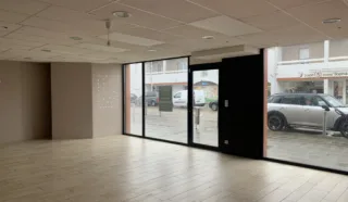  LOCAL COMMERCIAL 84 m² LES SORINIERES CENTRE VILLE