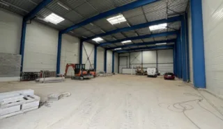  LOCAl D'ACTIVITÉS 320 m² SAINT-HERBLAIN
