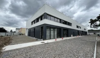 LOCAl D'ACTIVITÉS 320 m² SAINT-HERBLAIN