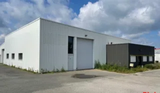  LOCAUX D'ACTIVITÉS 580 M² ERBRAY