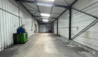  LOCAUX D'ACTIVITÉS 580 M² ERBRAY