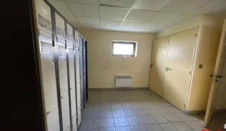  LOCAUX D'ACTIVITÉS 580 M² ERBRAY