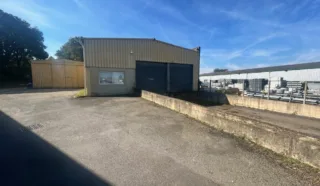  LOCAL D'ACTIVITES 1 000 m² SAINT-JACQUES-DE-LA-LANDE