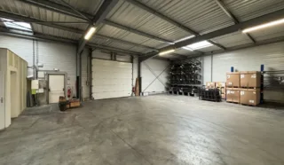  1 000 M² LOCAUX D'ACTIVITÉS PONTCHATEAU