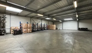  1 000 M² LOCAUX D'ACTIVITÉS PONTCHATEAU