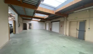  LOCAL D'ACTIVITÉS 624 m² divisible QUEVERT