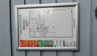  LOCAUX D'ACTIVITÉS 1 000 M² REZÉ