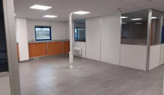  PLATEFORME LOGISTIQUE 18 960 m² divisibles ! NANTES OUEST
