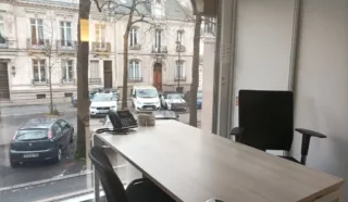 BUREAUX 258 M² NANTES