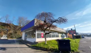  LOCAL COMMERCIAL 400 m² PONTIVY
