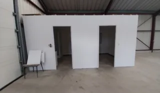  LOCAUX D'ACTIVITÉS 200 M² SAINTE REINE DE BRETAGNE