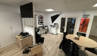  LOCAUX D'ACTIVITÉS 222 M² LA CHAPELLE SUR ERDRE