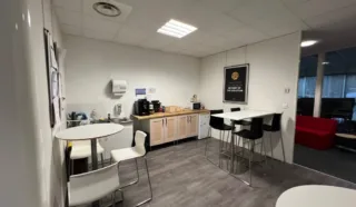  BUREAUX 249 M² NANTES