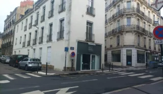  BAIL A CEDER LOCAL 77 m² environ NANTES