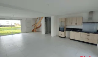 Maison 6 pièce(s)