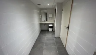  BUREAUX 82 m² BREST