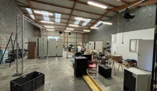  LOCAUX D'ACTIVITÉS 300 M² PONTCHATEAU