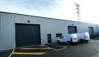  LOCAL ACTIVITÉS 312 m²  SAINT-MALO