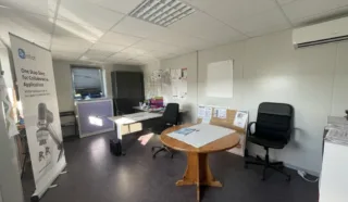  LOCAUX D'ACTIVITÉS 330 M² SAINT HERBLAIN