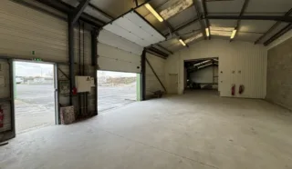  LOCAL D'ACTIVITÉS 851 m² PONTCHATEAU