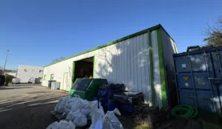  Local industriel Bouguenais 306 m²