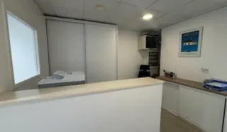  LOCAUX 72 m² QUIMPER