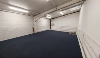  LOCAL COMMERCIAL 580 M² ENVIRON ANCENIS SAINT GEREON