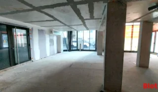  CELLULE COMMERCIALE en DUPLEX 136 m² ST MALO