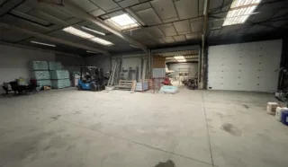 Local d'activités 410 m² LANESTER