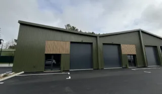  LOCAUX D'ACTIVITÉS 227 M² VIGNEUX DE BRETAGNE