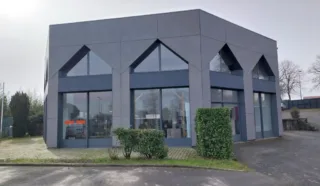  Local d'activités / Local professionnel Bouguenais / Nantes Sud 570 m²