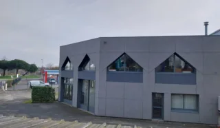  Local d'activités / Local professionnel Bouguenais / Nantes Sud 570 m²