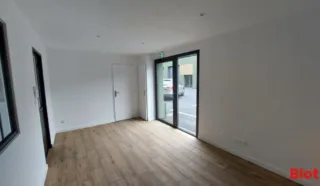  LOCAUX D'ACTIVITÉS 227 M² VIGNEUX DE BRETAGNE