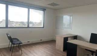 Bureaux 197 m² VANNES