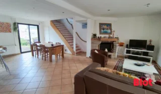 Maison 6 pièce(s)