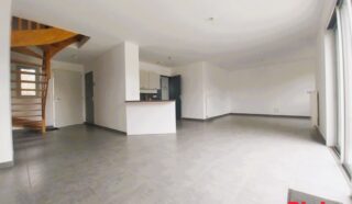 Maison 4 pièce(s)