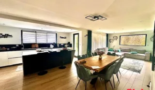 Maison 6 pièce(s)