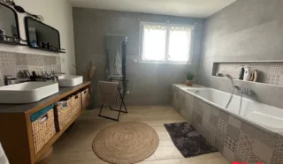 Maison 6 pièce(s)