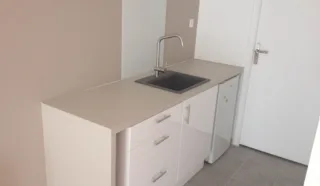  BUREAUX 85 M² NANTES QUARTIER OLIVETTES