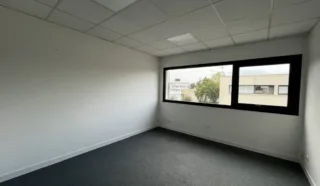  BUREAUX 83 m² CESSON-SEVIGNE