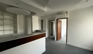  BUREAUX 83 m² CESSON-SEVIGNE